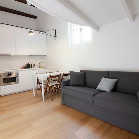 Sant'Andrea Cozy Apartment Milano Exteriör bild