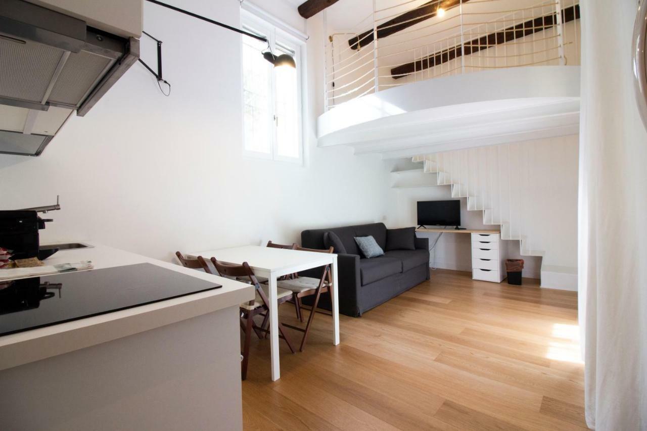 Sant'Andrea Cozy Apartment Milano Exteriör bild
